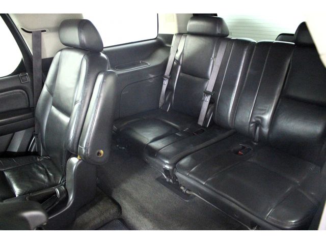 CADILLAC ESCALADE 2012 Image 31