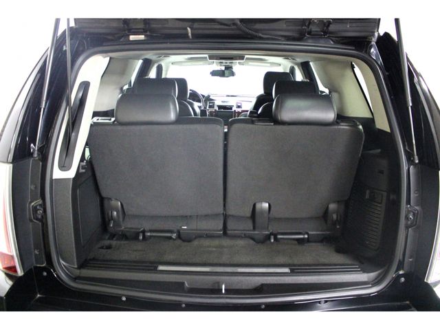 CADILLAC ESCALADE 2012 Image 31