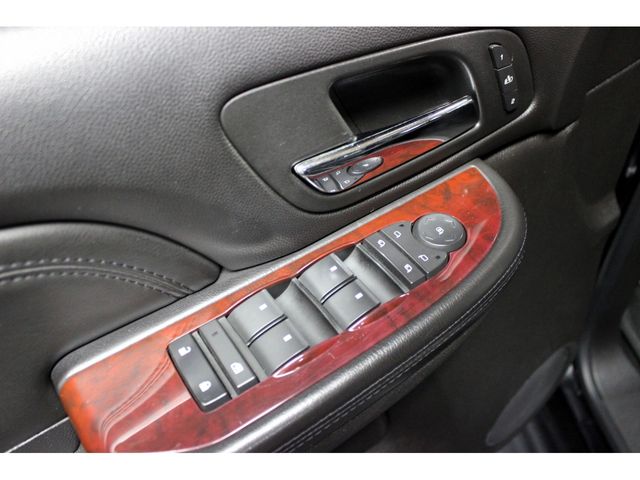 CADILLAC ESCALADE 2012 Image 31