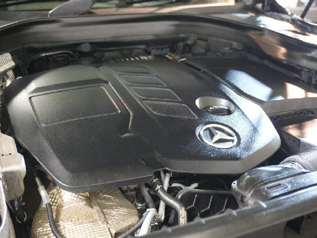 MERCEDES BENZ GLC CL 2019 Image 31