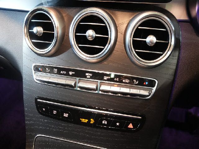 MERCEDES BENZ GLC CL 2019 Image 31