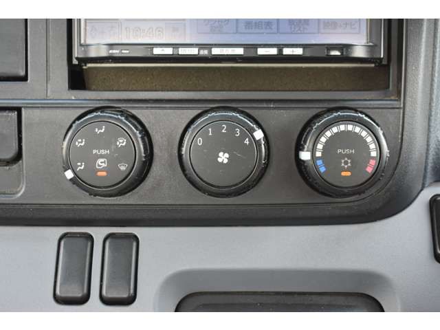 MITSUBISHI CANTER 2011 Image 31