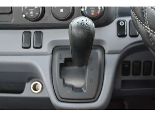 MITSUBISHI CANTER 2011 Image 31