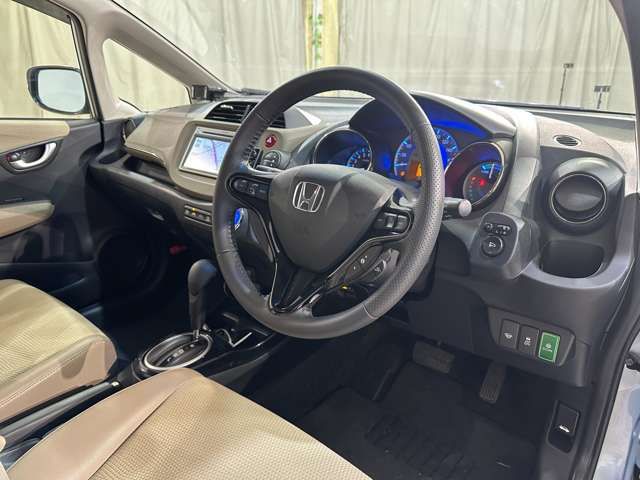 HONDA FIT SHUTTLE HYBRID 2013 Image 31
