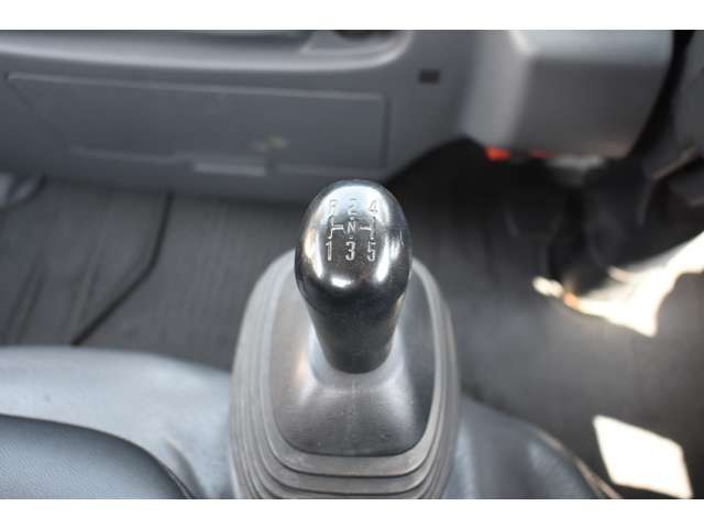 ISUZU ELF 2013 Image 31