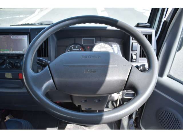 ISUZU ELF 2012 Image 31