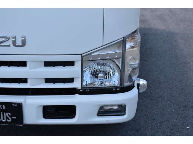 ISUZU ELF 2012 Image 31