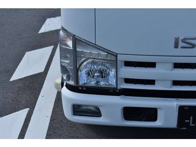 ISUZU ELF 2012 Image 31