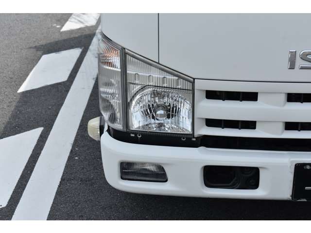 ISUZU ELF 2012 Image 31