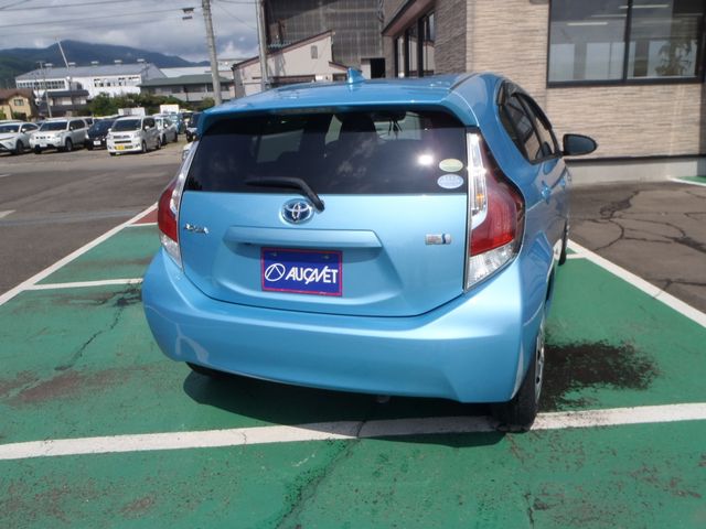 TOYOTA AQUA 2016 Image 31