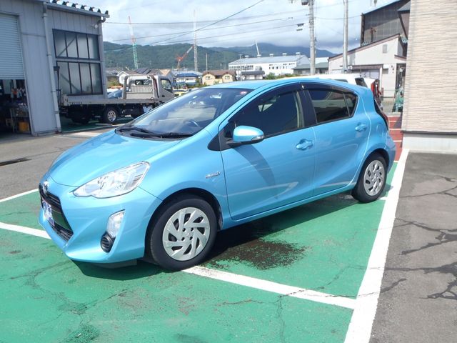 TOYOTA AQUA 2016 Image 31