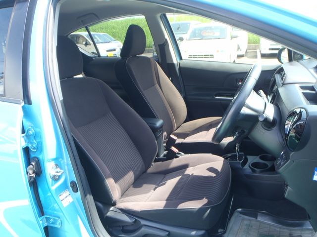 TOYOTA AQUA 2016 Image 31