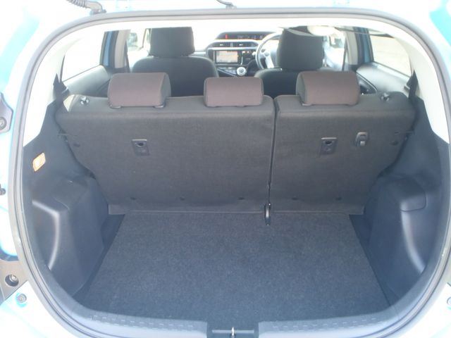 TOYOTA AQUA 2016 Image 31