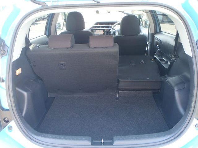 TOYOTA AQUA 2016 Image 31