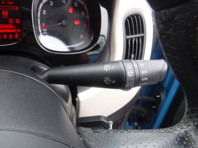 FIAT PANDA 2013 Image 31