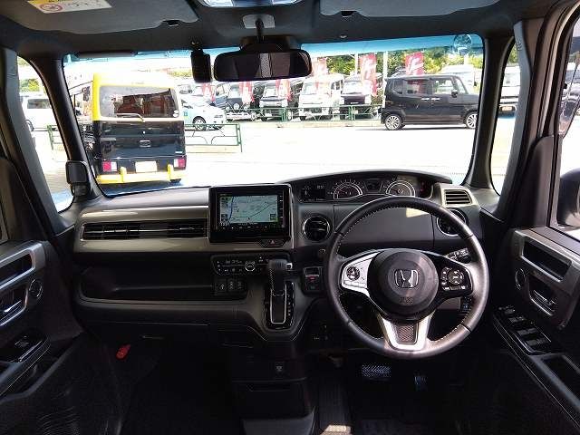 HONDA N BOX CUSTOM 2023 Image 31