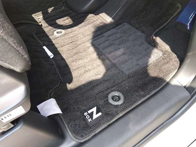 HONDA N BOX CUSTOM 2023 Image 31