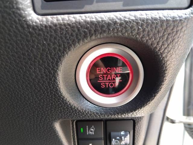 HONDA N BOX CUSTOM 2023 Image 31