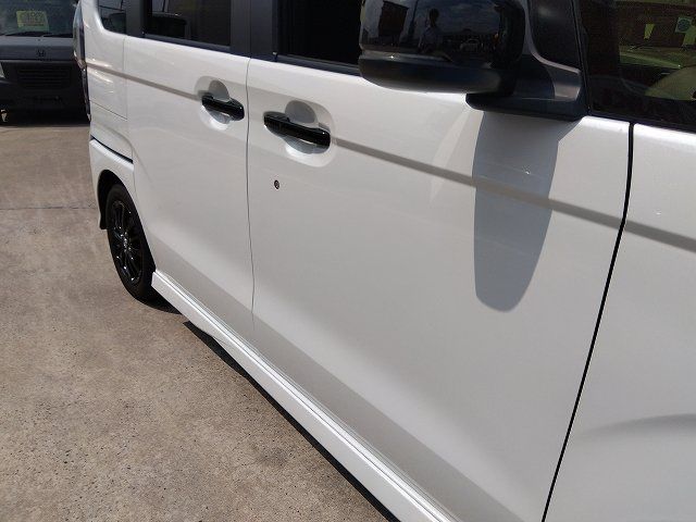 HONDA N BOX CUSTOM 2023 Image 31