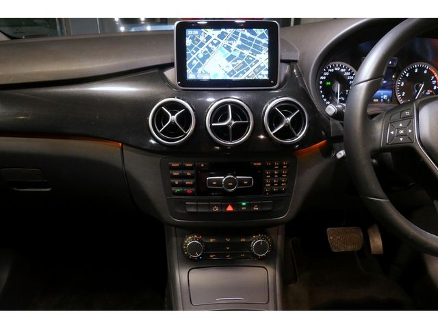 MERCEDES BENZ B CLAS 2014 Image 31