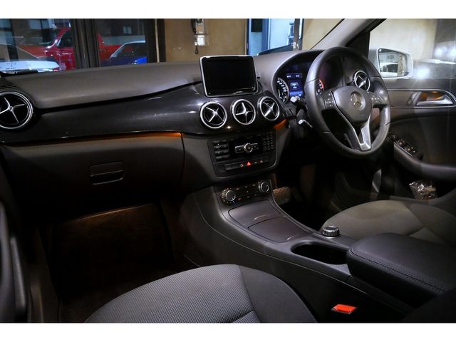 MERCEDES BENZ B CLAS 2014 Image 31