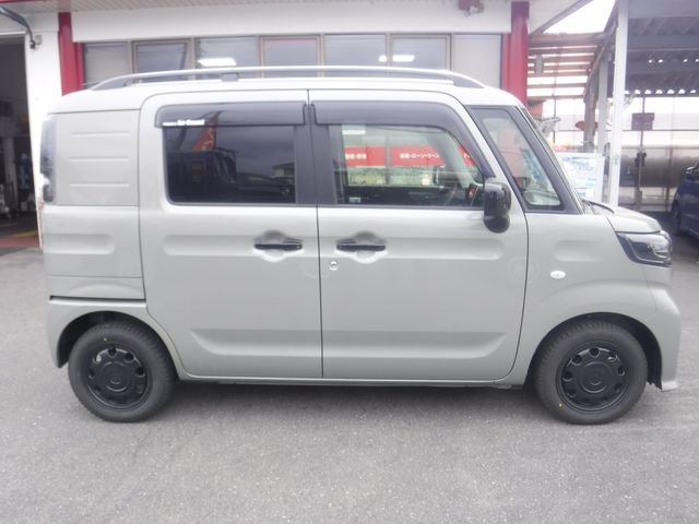 SUZUKI SPACIA BASE 4WD 2022 Image 31