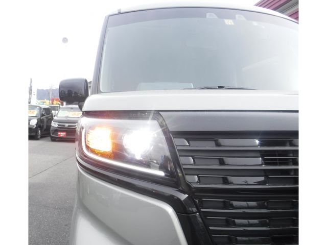 SUZUKI SPACIA BASE 4WD 2022 Image 31