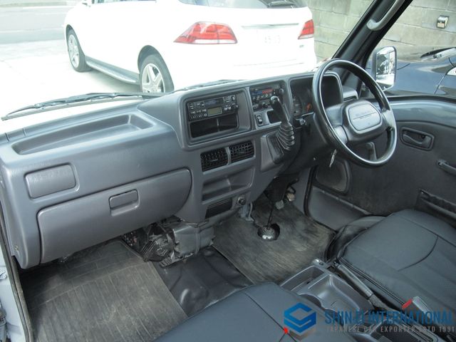 SUBARU SAMBAR TRUCK 4WD 2000 Image 31