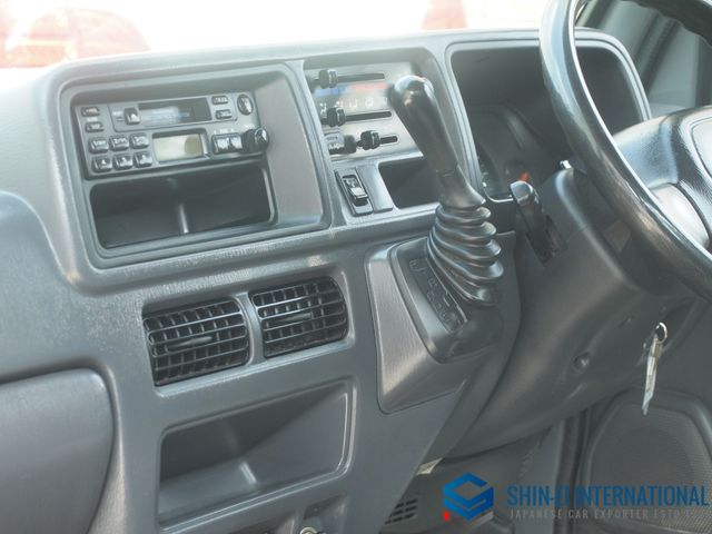 SUBARU SAMBAR TRUCK 4WD 2000 Image 31