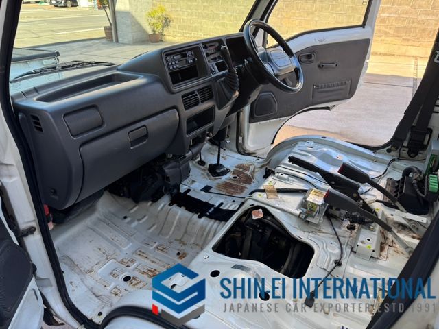 SUBARU SAMBAR TRUCK 4WD 2000 Image 31