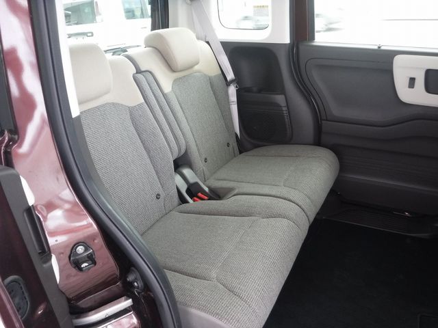 HONDA N BOX 2021 Image 31