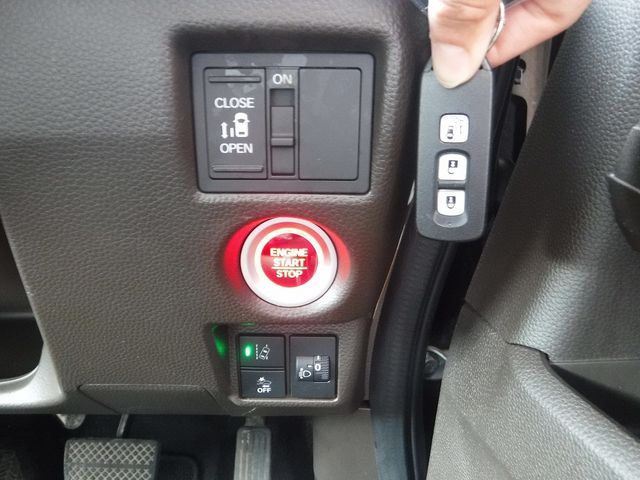 HONDA N BOX 2021 Image 31