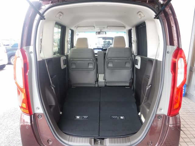 HONDA N BOX 2021 Image 31