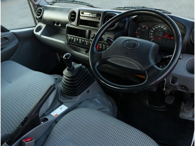 TOYOTA TOYOACE 2017 Image 31