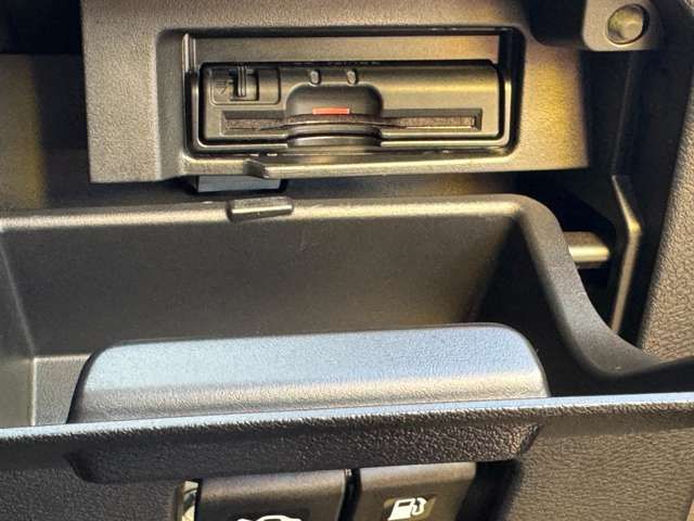 NISSAN SERENA  S-HYBRID 4WD 2019 Image 31