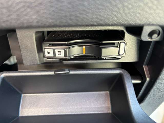 NISSAN SERENA  S-HYBRID 4WD 2017 Image 31