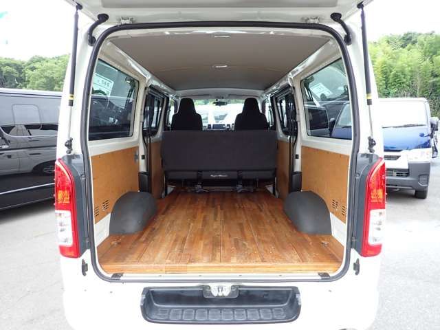 TOYOTA HIACE VAN 1.25T 2WD 2016 Image 31