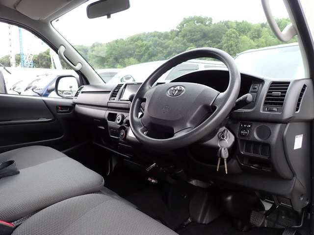 TOYOTA HIACE VAN 1.25T 2WD 2016 Image 31