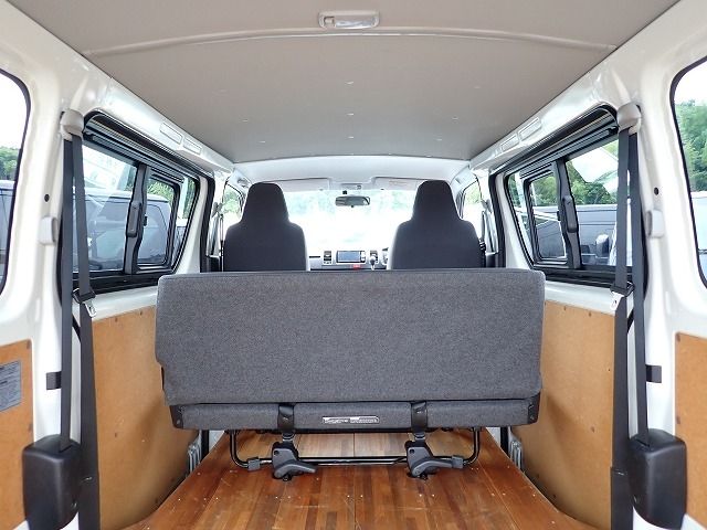 TOYOTA HIACE VAN 1.25T 2WD 2016 Image 31