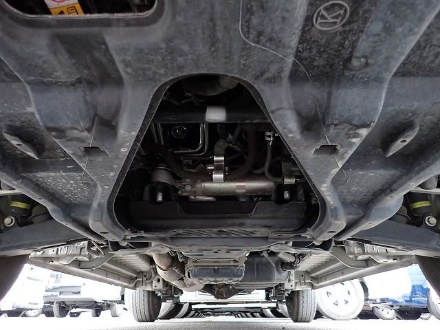 TOYOTA HIACE VAN 1.25T 2WD 2020 Image 31