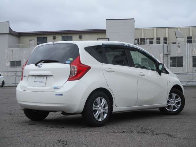 NISSAN NOTE 2012 Image 31