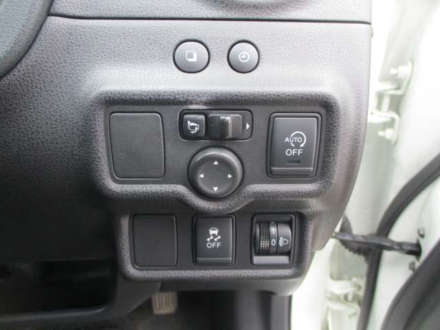 NISSAN NOTE 2012 Image 31