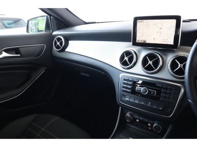 MERCEDES BENZ GLA CL 2015 Image 31
