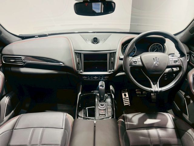 MASERATI LEVANTE 2022 Image 31