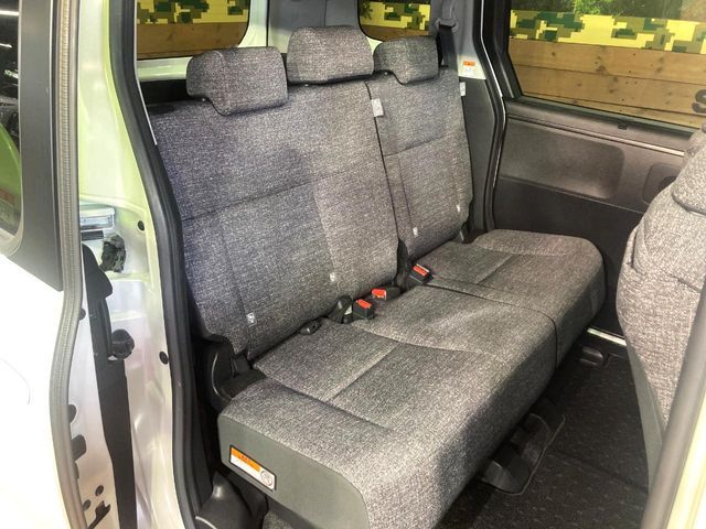 TOYOTA SIENTA HYBRID 2023 Image 31