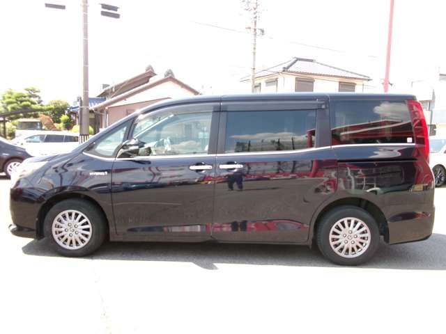 TOYOTA ESQUIRE HYBRID 2015 Image 31