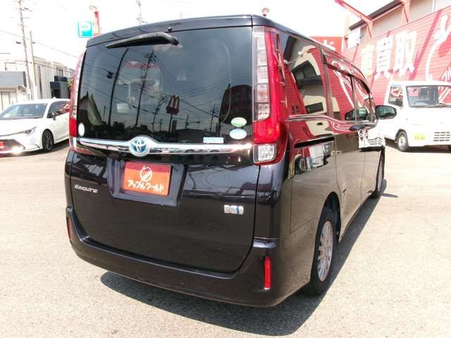 TOYOTA ESQUIRE HYBRID 2015 Image 31