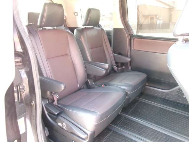 TOYOTA ESQUIRE HYBRID 2015 Image 31