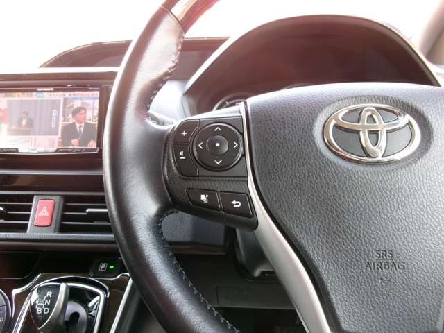 TOYOTA ESQUIRE HYBRID 2015 Image 31