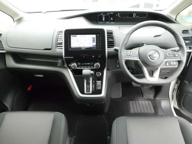 NISSAN SERENA  S-HYBRID 4WD 2018 Image 31